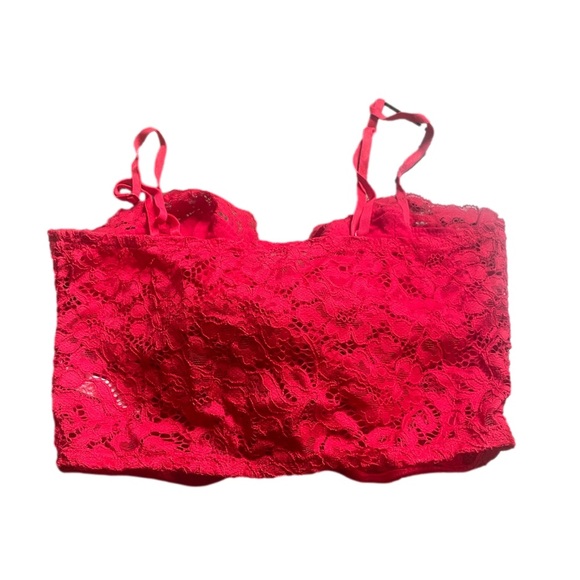 Ardene Rose + Vine red lacy corset-like bralette top, size s - Picture 2 of 3